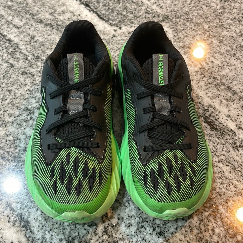 Boy’s Under Armour Scramjet